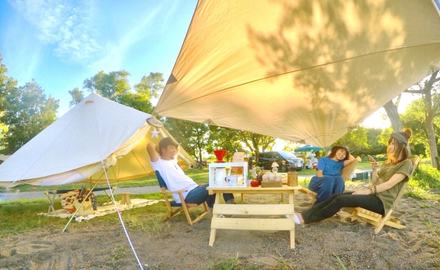 平日CAMP！｜平日だから行ける！ 関西の人気キャンプ場～心地よい風を感じながらレイクサイドキャンプを ～